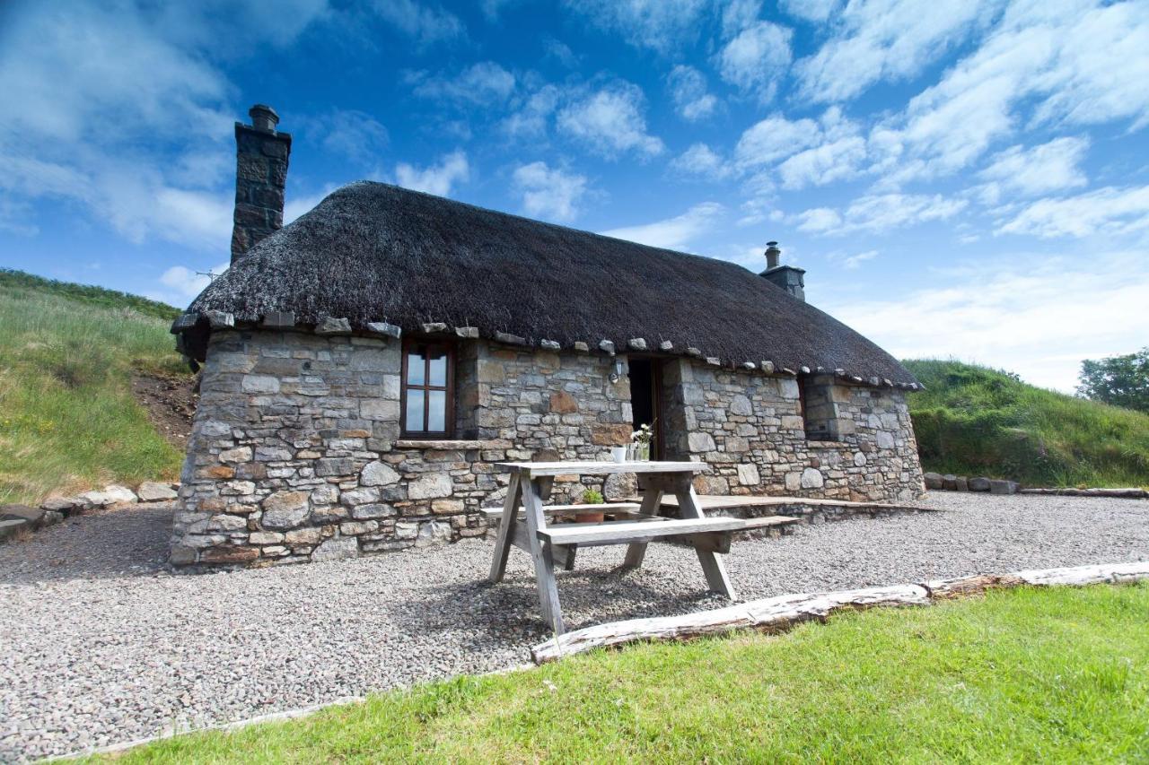 Tigh Phadraig At Marys Thatched Cottages Elgol Exterior foto